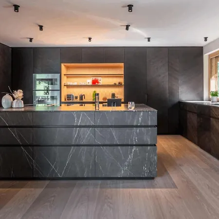 아파트 Beautiful 3br In The Heart Of